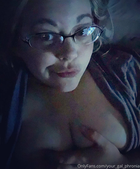yourgalphronia pornstar image