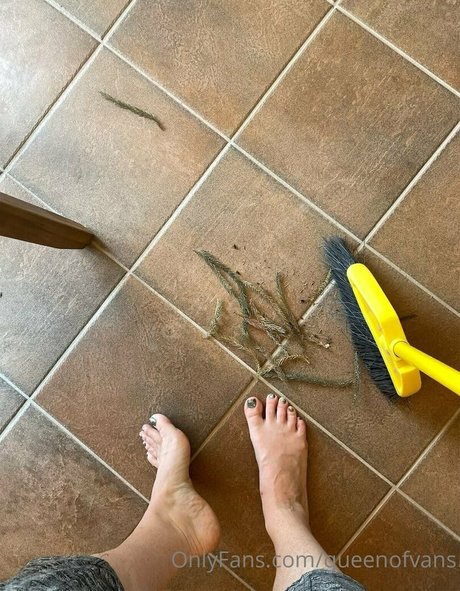 queenofvans nice model pictures