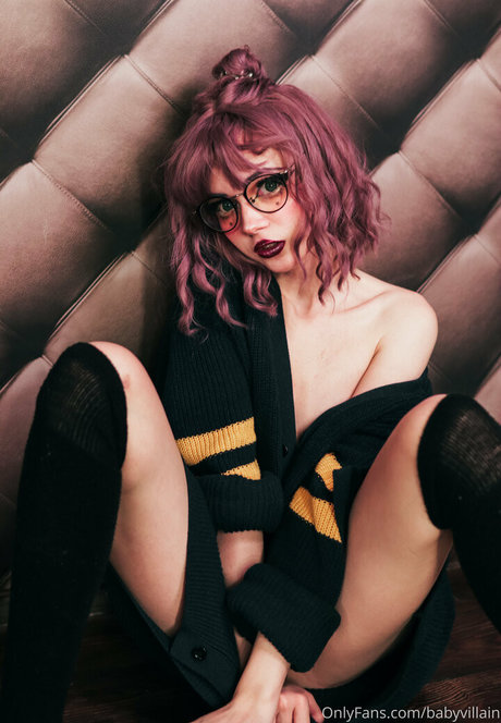 ave ria model perfect photo