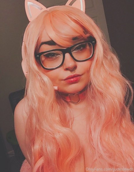 nude strip onlyfans naked photos