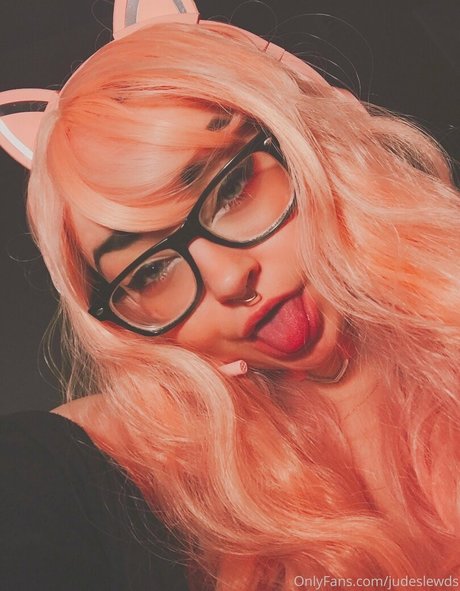 GothTamago star adult archive