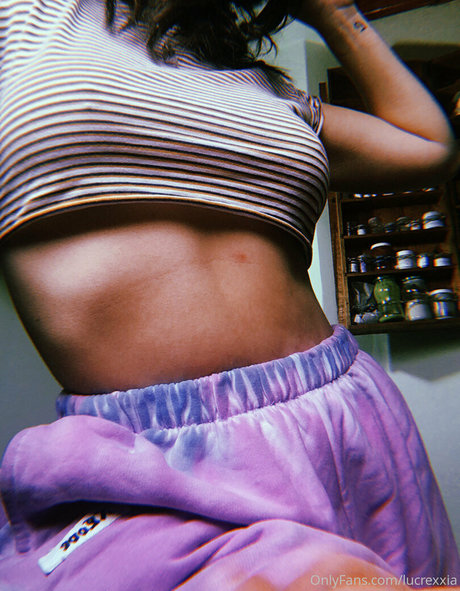 lucrexxia pretty actress photos