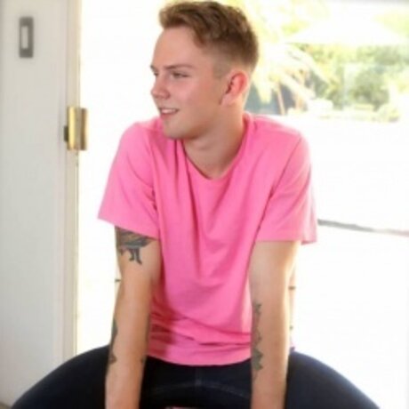 Timothy Drake pretty model pictures