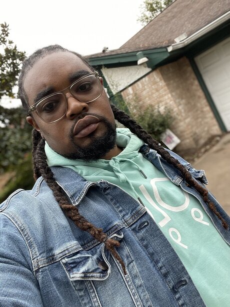 Amy94 model exclusive image