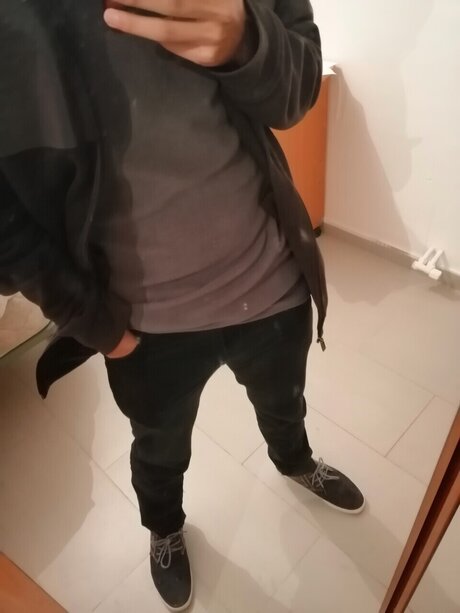 Alpha model exclusive picture