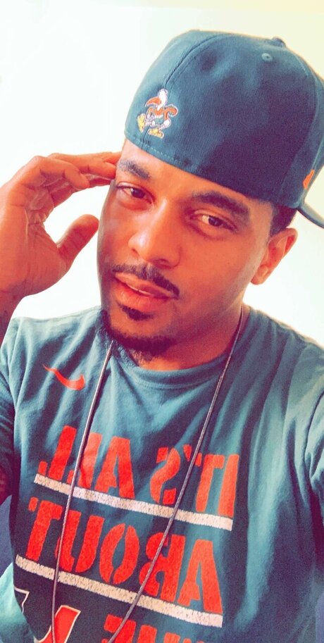 SGT Dutchie pornstar hd images