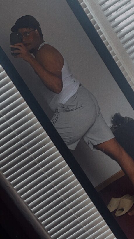 SiahGee art pornstar pictures