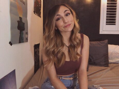 allyras05 xxx actress pictures