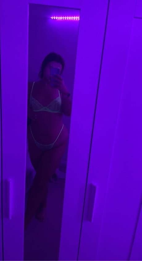 Emily Rich star nudes gallery