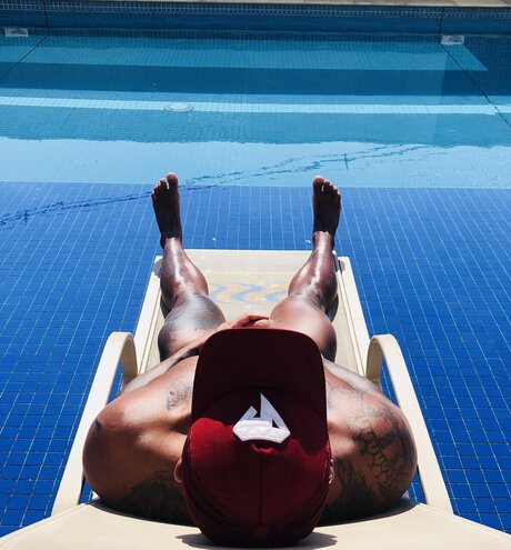 Dyegoamora erotic actress picture