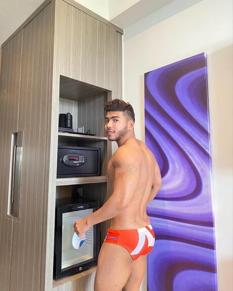 Girvin model hot picture