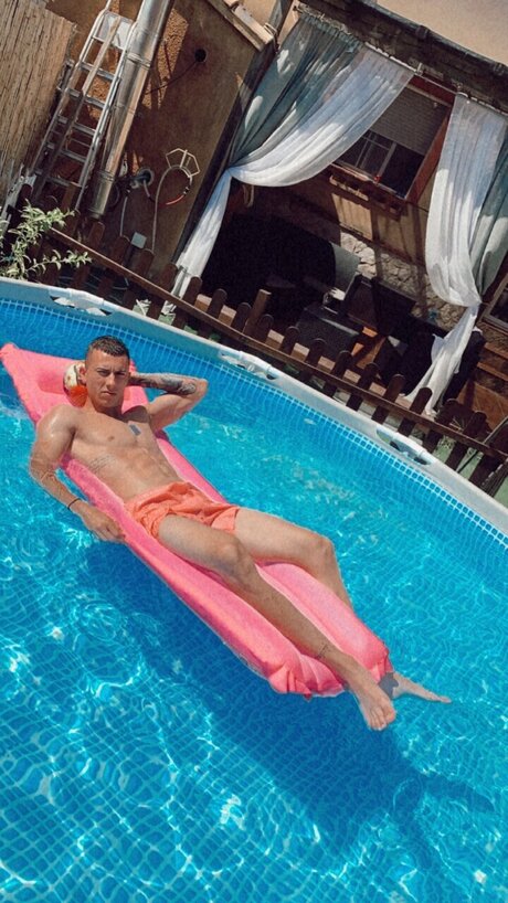 Xxratoxx model pretty image