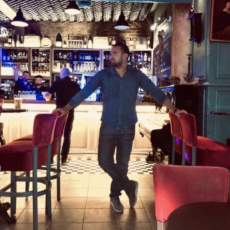 NewAgeHero model pornographic image