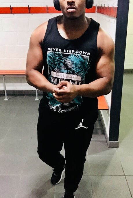 Privthangz star adult galleries