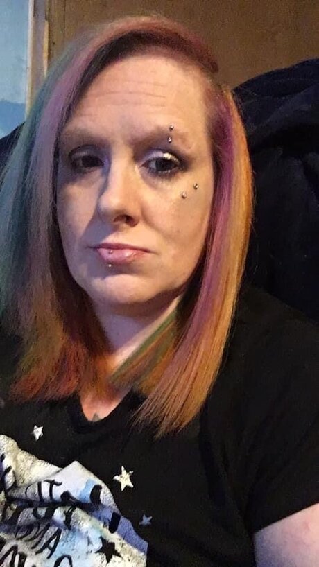 Varonika Schwear pretty star photo