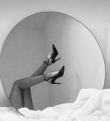 Alexandrine model pornographic image