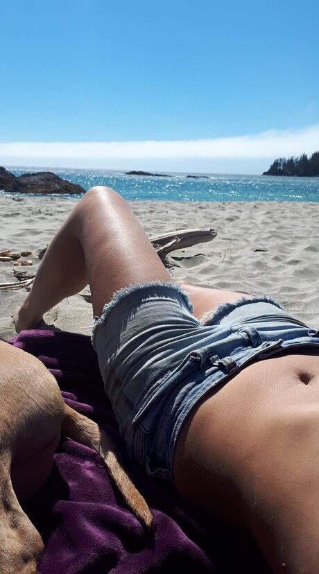 Kittymeow perfect model image