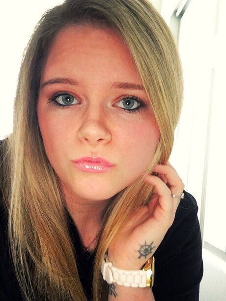 Lucylu pornstar erotic gallery