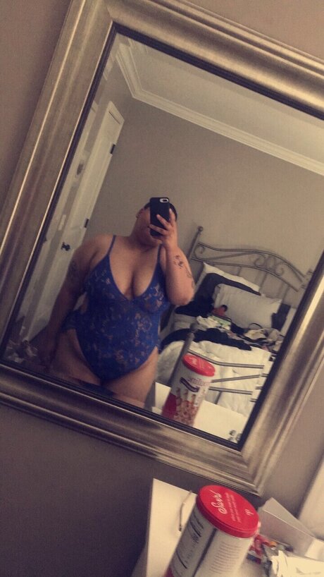 ollie high quality pornstar pic