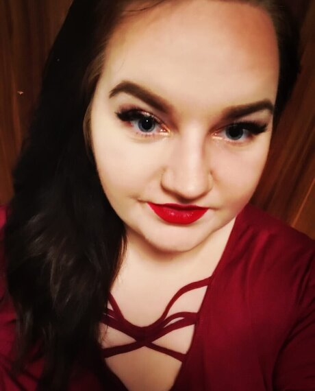 Vixihartmann nude pornstar galleries