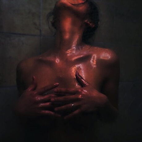 Chora Love exclusive model pictures