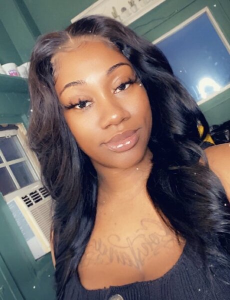 Mocha hontas sexy pornstar pic