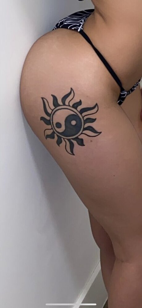 anonfungirl model erotic galleries