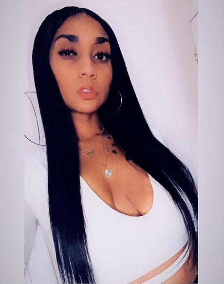 Marieee model xxx image