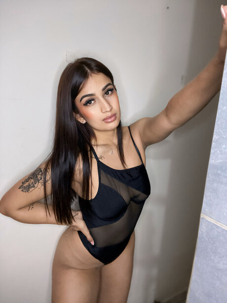 Ariana Gait n hd pornstar photo