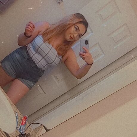 Vicky Grey erotic pornstar image