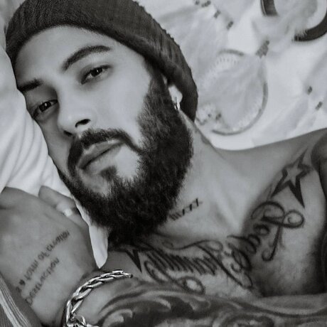 HyM adult actress pictures