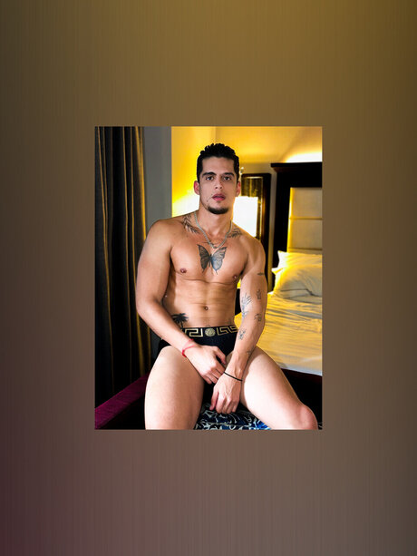 Keiver Martinez model erotic picture