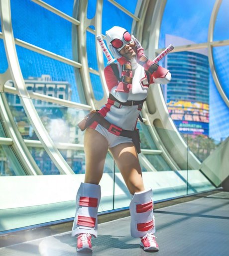 curvy muscle onlyfans hot porn photo