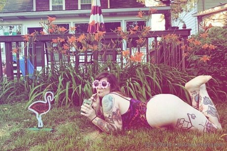 sourxgrapes pretty model pics