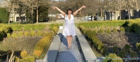 lolalovegoodxo xxx model galleries