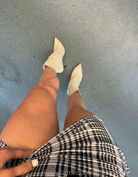 killermillerufc model hot photo