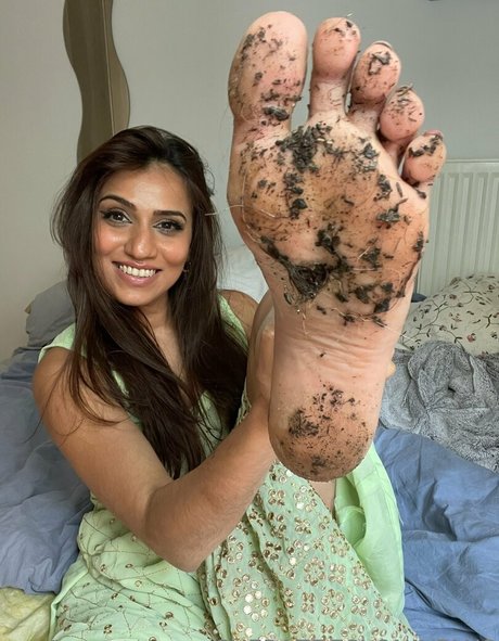 sheenzy 01 porn star pics