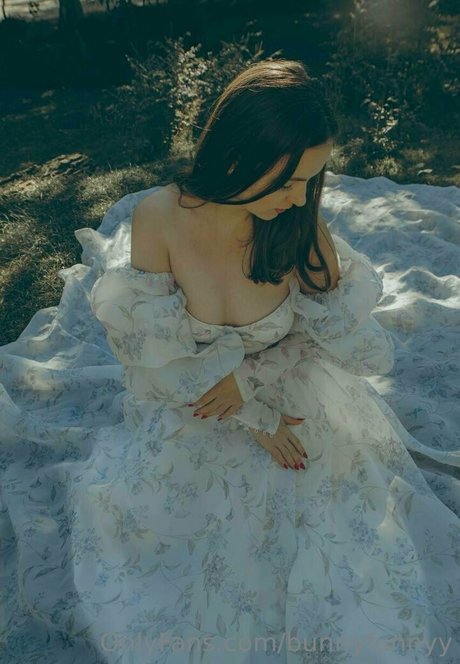 pssy bunny model images