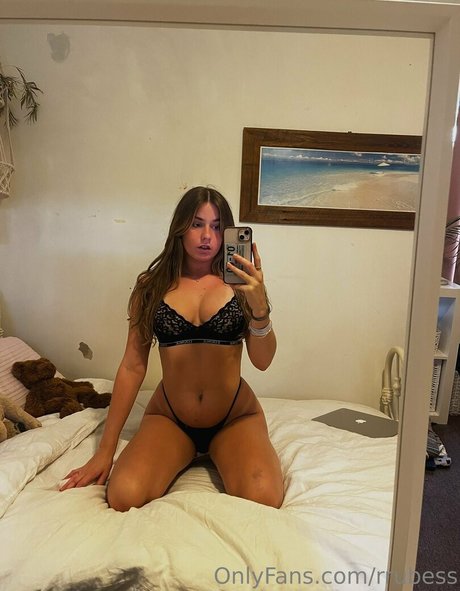 rrubess star pornographic pics