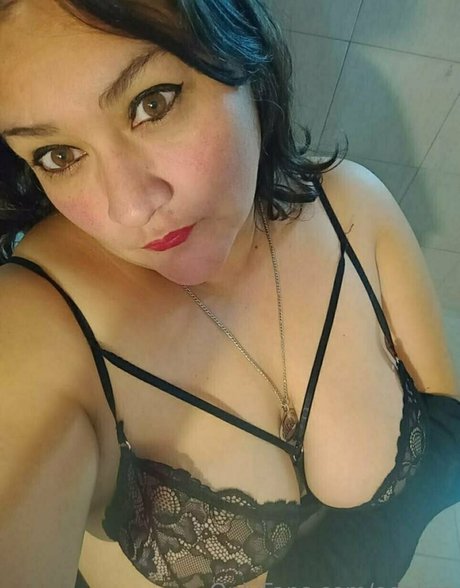 mature slut onlyfans nude pic