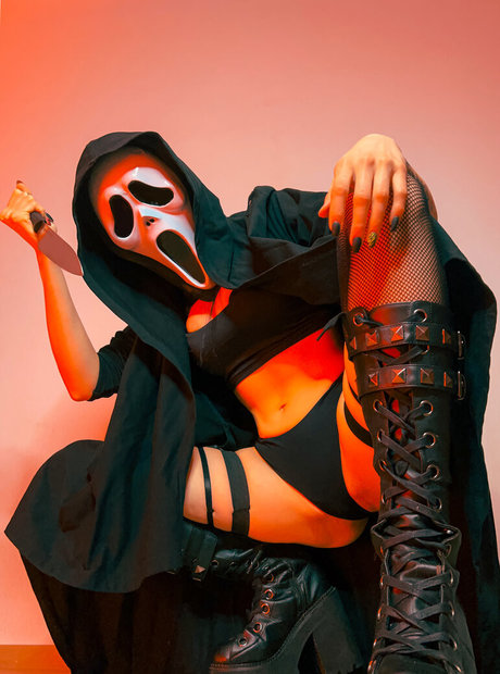 Dasha Doshik art model archive