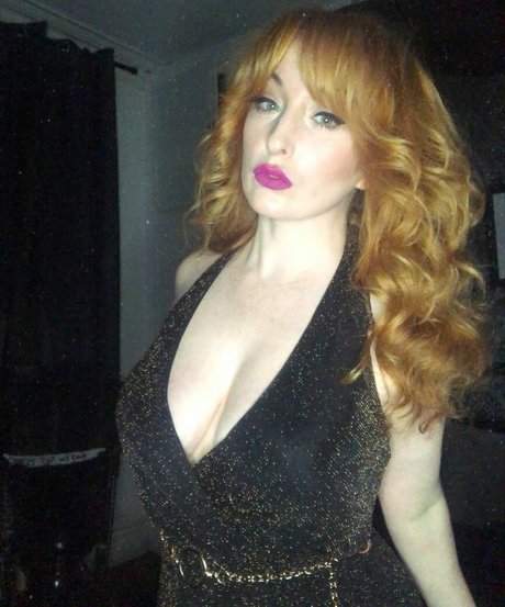 Laura Dawson model sexy picture