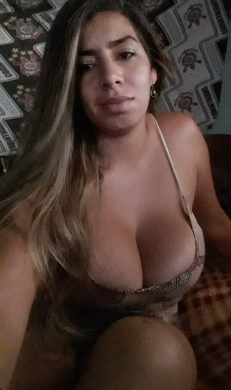 Daniele Mara Valentino beautiful star photos