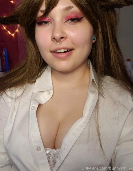 bunnyymilkk pretty model photos