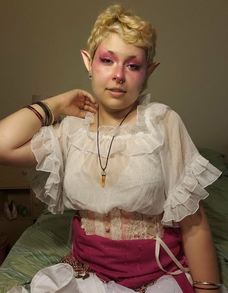 bunnyymilkk sex model archive