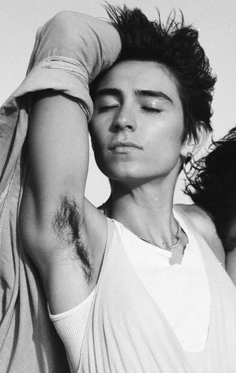 Izzi Rojas porn actress images