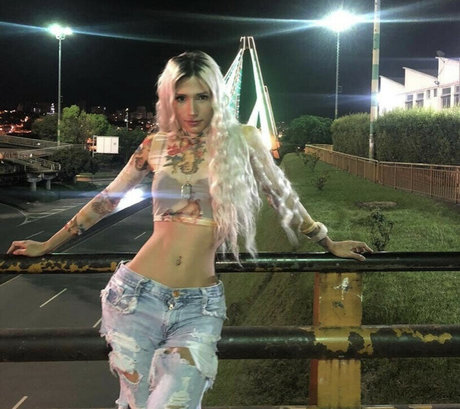 Ts Nathybahamon perfect model pic