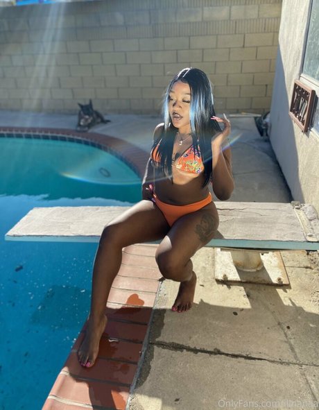 illnanaa exclusive star img