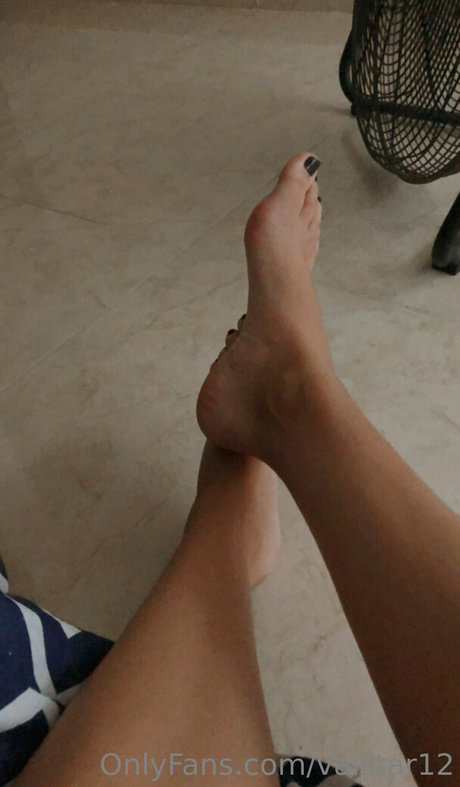 valstar12 pretty model picture