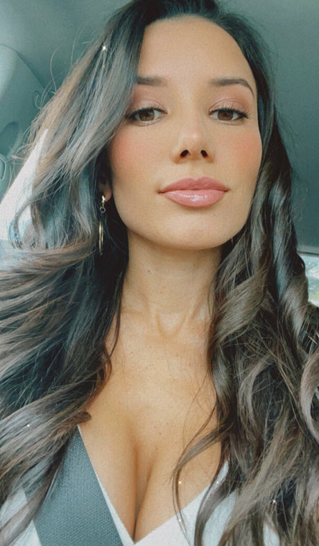 maandymore model art img